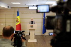 Partidul „ȘOR” cere ca polițiștii să primească 3000 de lei în plus, pentru fiecare zi în care asigură ordinea publică la proteste